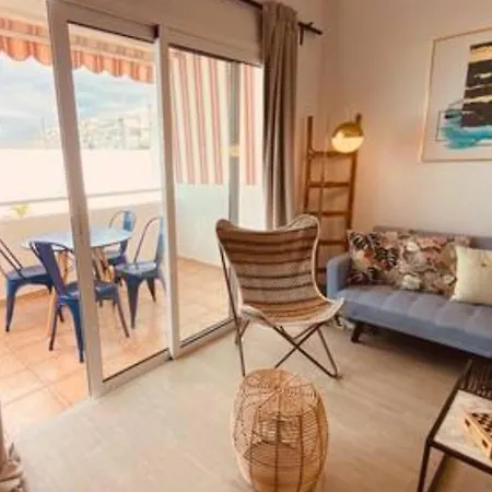 En El Corazon De Tenerife Sur Cristianos * 洛斯克里斯蒂亚诺斯